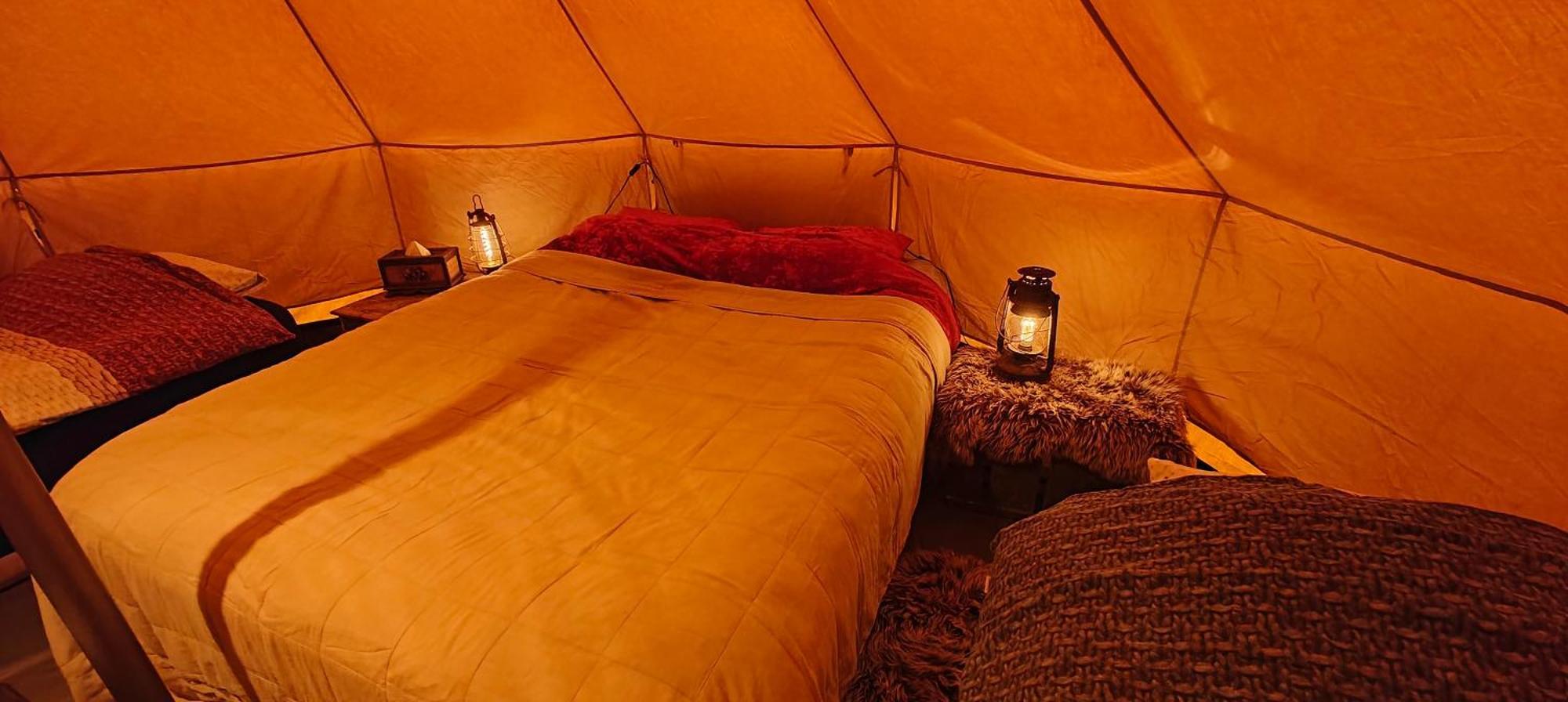 Au Pied Du Trieu, The Glamping Experience Hotel Labroye Exterior photo